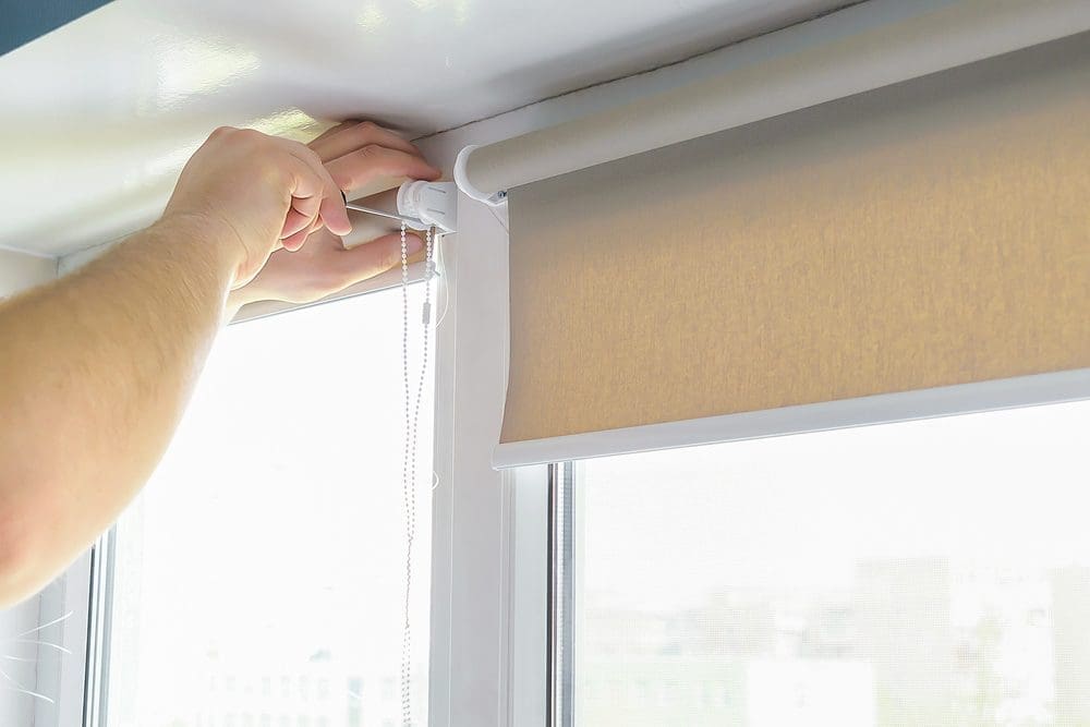 How to Remove Roller Blinds - 5 easy to follow steps