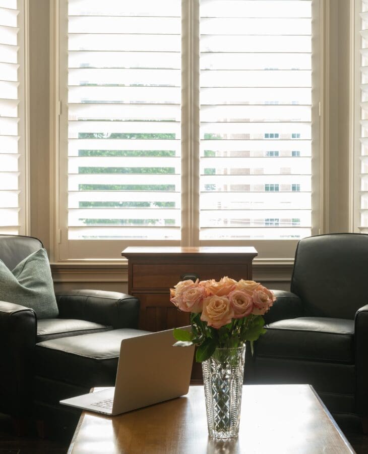 Bay window cafe style shutters, lounge, cream