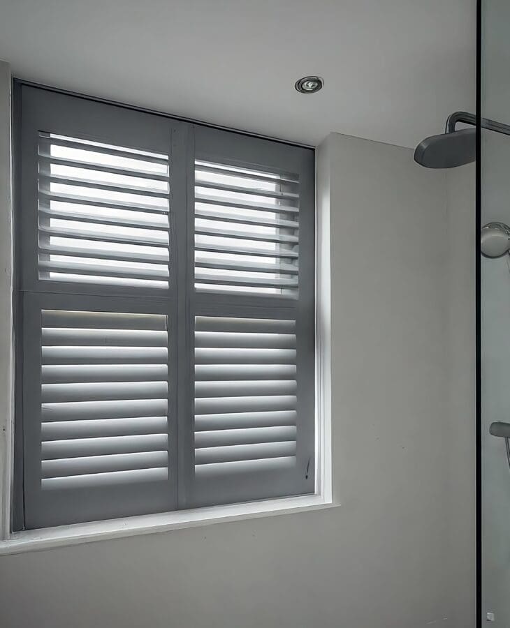 grey-tier-on-tier-shutters-in-shower-room