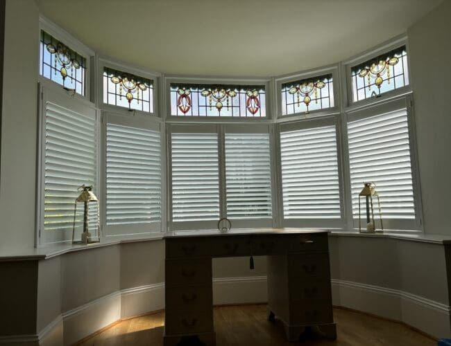 venetian blinds